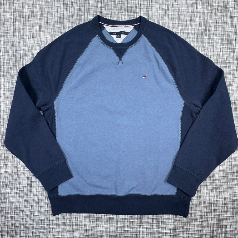 Tommy Hilfiger Mens XL Blue Raglan Sweatshirt Long Sleeve Pullover Crewneck Logo